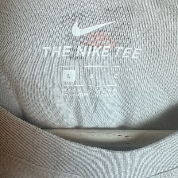 Men’s Nike Air Shoe Box All Over Short Sleeve T-Shirt Mens XL Rare Casual - Picture 2 of 3